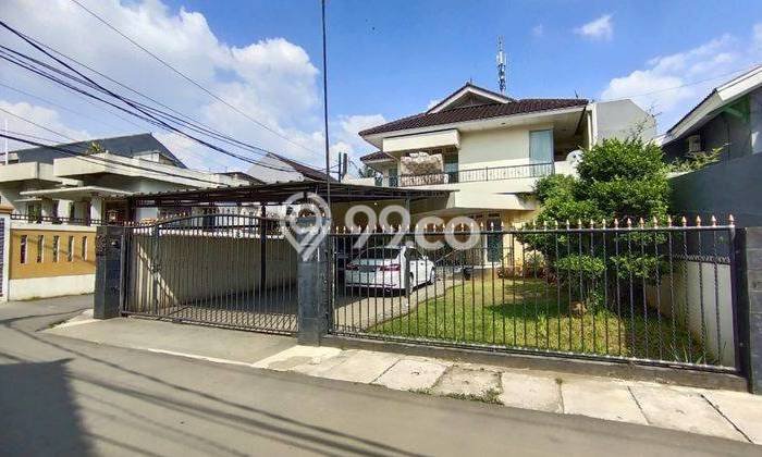 Siap Huni Rumah Mewah 5 Kamar di Ciputat Timur Dekat ke Mana Pun Siap Huni Rumah Mewah 5 Kamar di Ciputat Timur Dekat ke Mana Pun