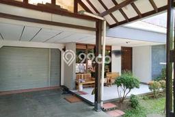 Jual Rumah Luas Megah Dengan View Cantik di Pelajar Pejuang, Bandung Jual Rumah Luas Megah Dengan View Cantik di Pelajar Pejuang, Bandung