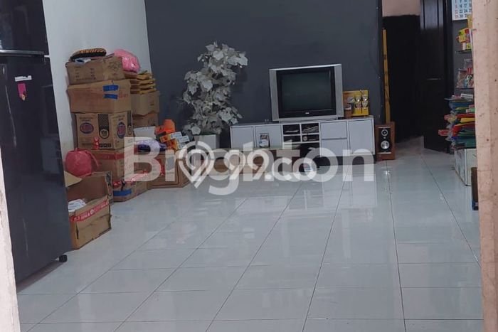 Jual Segera Rumah 2 KT 1 KM di Kawasan Komersial , Malang Jual Segera Rumah 2 KT 1 KM di Kawasan Komersial , Malang