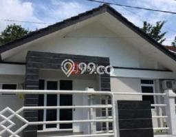 Dijual Hunian Rumah Terawat 4 Kamar di Bukit Sari, Semarang Dijual Hunian Rumah Terawat 4 Kamar di Bukit Sari, Semarang