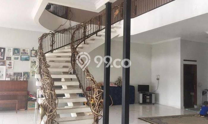 Hunian Mewah LB 900m2 Siap Pakai Desain Elegan di Dago, Bandung Hunian Mewah LB 900m2 Siap Pakai Desain Elegan di Dago, Bandung