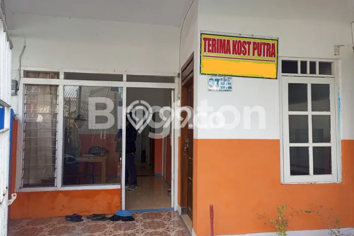 KESEMPATAN EMAS! Rumah area , Malang, LT 71m2m² Bangunan 177m2m² KESEMPATAN EMAS! Rumah area , Malang, LT 71m2m² Bangunan 177m2m²