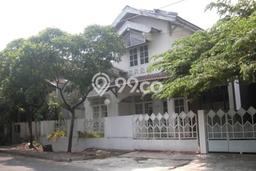 HARGA TERBAIK! Rumah area Bintaro, 3 KT, Area Asri, LT 180m² Bangunan 120m² HARGA TERBAIK! Rumah area Bintaro, 3 KT, Area Asri, LT 180m² Bangunan 120m²