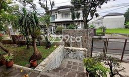 Rumah Mewah LB 220m2 Siap Huni Desain Elegan di Cigadung, Bandung Rumah Mewah LB 220m2 Siap Huni Desain Elegan di Cigadung, Bandung