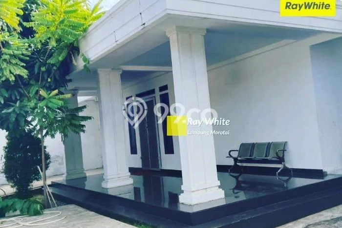 Rumah Modern Cantik 4 KT Bisa Langsung Pindah di Tanjung Karang Timur Rumah Modern Cantik 4 KT Bisa Langsung Pindah di Tanjung Karang Timur