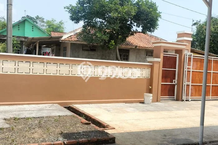 For Sale Rumah 4 Kamar Lokasi Ideal Bagus dan Strategis di Tanjungsari For Sale Rumah 4 Kamar Lokasi Ideal Bagus dan Strategis di Tanjungsari