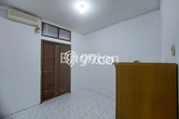 DISEWAKAN RUMAH TINGGAL 2 1/2 LANTAI, SIAP HUNI, COCOK UNTUK MESS / KANTOR TAMANSARI BUKIT MUTIARA BALIKPAPAN / WIKA DISEWAKAN RUMAH TINGGAL 2 1/2 LANTAI, SIAP HUNI, COCOK UNTUK MESS / KANTOR TAMANSARI BUKIT MUTIARA BALIKPAPAN / WIKA