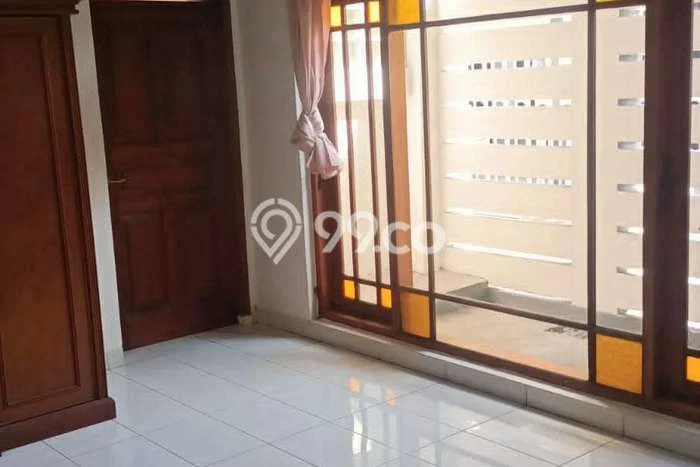 Rumah sewa siap huni 7 Kamar Tidur di BKR, Bandung Rumah sewa siap huni 7 Kamar Tidur di BKR, Bandung