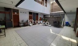 Ready to Use! Premium House LT 450m2 Desain Modern di Otista Ready to Use! Premium House LT 450m2 Desain Modern di Otista