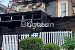 Hunian Impian Keluarga! Rumah Mewah di Balikpapan Selatan, Balikpapan, Luas 155m² Bangunan 165m² Hunian Impian Keluarga! Rumah Mewah di Balikpapan Selatan, Balikpapan, Luas 155m² Bangunan 165m²