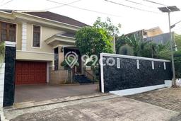 Dijual Rumah Premium dengan Fasilitas Sekitar Komplit di Cinere, Depok Dijual Rumah Premium dengan Fasilitas Sekitar Komplit di Cinere, Depok