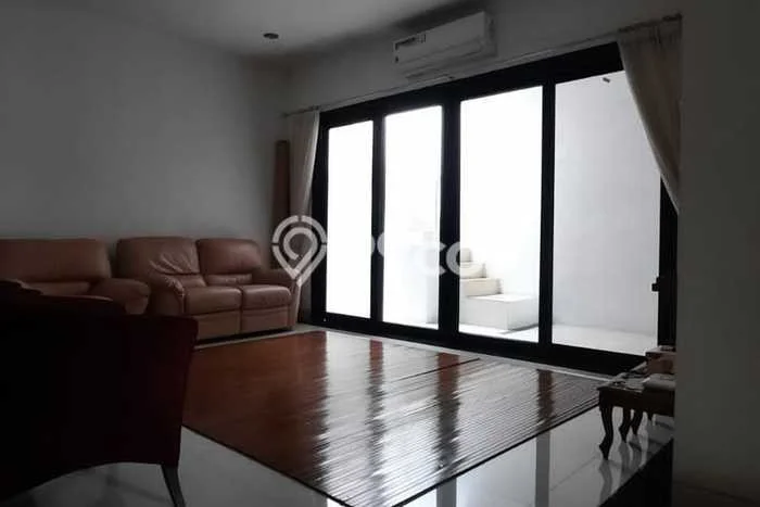 Rumah Luxury Modern Siap Huni di Pondok Indah Jakarta Selatan Rumah Luxury Modern Siap Huni di Pondok Indah Jakarta Selatan
