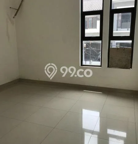 Rumah Luxury Modern Tanpa Renovasi di Jelambar Jakarta Barat Rumah Luxury Modern Tanpa Renovasi di Jelambar Jakarta Barat