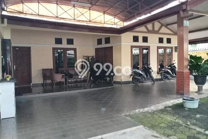 Jual Rumah Luas Megah Dengan View Eksklusif di Jatiwaringin, Bekasi Jual Rumah Luas Megah Dengan View Eksklusif di Jatiwaringin, Bekasi