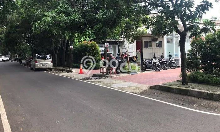Rumah Eksklusif Dijual LT 608m2 di Kebayoran Baru, Jakarta Selatan Rumah Eksklusif Dijual LT 608m2 di Kebayoran Baru, Jakarta Selatan