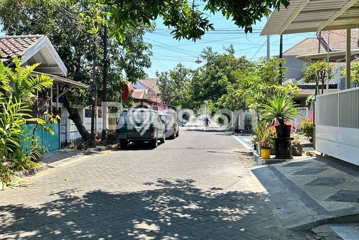 Rumah Strategis Minimalis Lb 120m2 di Rungkut, Surabaya Rumah Strategis Minimalis Lb 120m2 di Rungkut, Surabaya