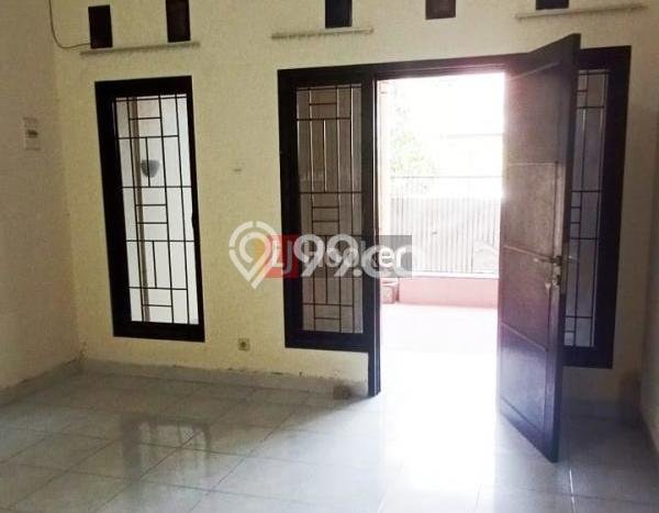 Jual Rumah Strategis Bagus Punya 3 KT di Semarang Timur Semarang SHM Jual Rumah Strategis Bagus Punya 3 KT di Semarang Timur Semarang SHM