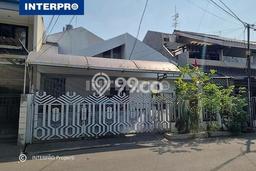 Ready to Use! Luxury House LT 150m2 Desain Elegan di Kedoya Baru Ready to Use! Luxury House LT 150m2 Desain Elegan di Kedoya Baru