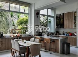 Rumah Elit LB 600m2 Siap Huni Desain Elegan di Kedoya Baru, Jakarta Barat Rumah Elit LB 600m2 Siap Huni Desain Elegan di Kedoya Baru, Jakarta Barat