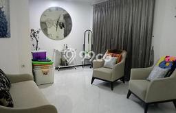 Hunian Mewah LB 408m2 Siap Pakai Desain Elegan di Green garden, Jakarta Barat Hunian Mewah LB 408m2 Siap Pakai Desain Elegan di Green garden, Jakarta Barat