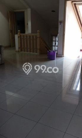 Siap Huni Rumah Mewah 4 Kamar di Kebon Jeruk Dekat ke Mana Pun Siap Huni Rumah Mewah 4 Kamar di Kebon Jeruk Dekat ke Mana Pun