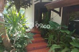 Rumah Luxury Modern Siap Huni di Joglo Jakarta Barat Rumah Luxury Modern Siap Huni di Joglo Jakarta Barat