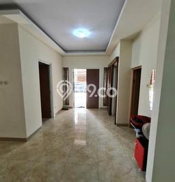 For Sale Rumah 4 Kamar Lokasi Strategis Nyaman dan Strategis di Ciracas For Sale Rumah 4 Kamar Lokasi Strategis Nyaman dan Strategis di Ciracas