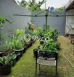 Rumah Elit Modern Tanpa Renovasi di Joglo Jakarta Barat Rumah Elit Modern Tanpa Renovasi di Joglo Jakarta Barat