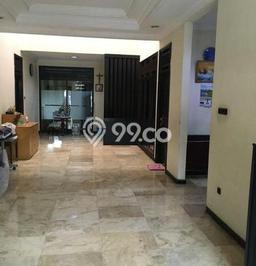 Rumah Mewah LB 282m2 Siap Huni Desain Elegan di Srengseng, Jakarta Barat Rumah Mewah LB 282m2 Siap Huni Desain Elegan di Srengseng, Jakarta Barat