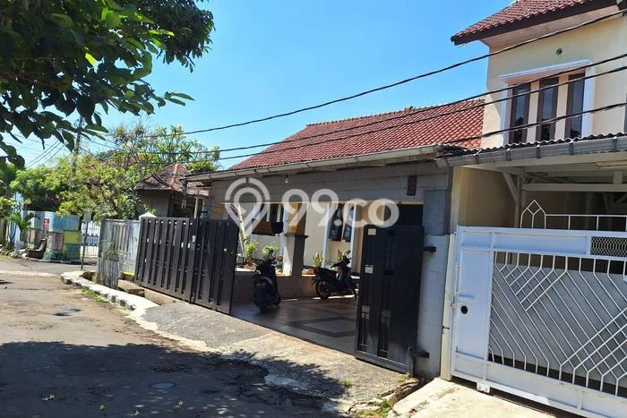 For Sale! Luxury House LT 272m2 Desain Modern di Katulampa For Sale! Luxury House LT 272m2 Desain Modern di Katulampa