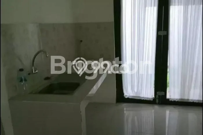 Disewakan! Rumah 2 Kamar Tidur &
1 Kamar Mandi di Sambiroto, Semarang Disewakan! Rumah 2 Kamar Tidur &
1 Kamar Mandi di Sambiroto, Semarang