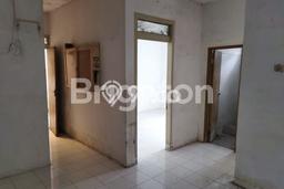 Hunian Impian Keluarga LB 140m² Lokasi Sejuk di Semarang Timur, Semarang Hunian Impian Keluarga LB 140m² Lokasi Sejuk di Semarang Timur, Semarang