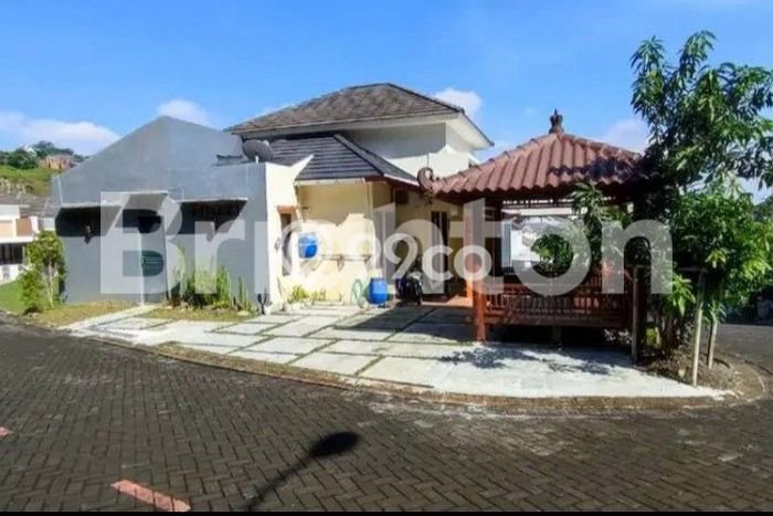 Rumah Minimalis 2 KT LT 150m2 di Sambiroto Rumah Minimalis 2 KT LT 150m2 di Sambiroto