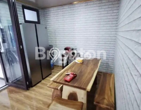 For Sale Hunian Rumah Terawat 4 Kamar di Sambiroto, Semarang For Sale Hunian Rumah Terawat 4 Kamar di Sambiroto, Semarang