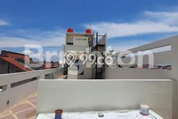 For Sale! Premium House LT 235m2 Desain Elegan di Mataram For Sale! Premium House LT 235m2 Desain Elegan di Mataram