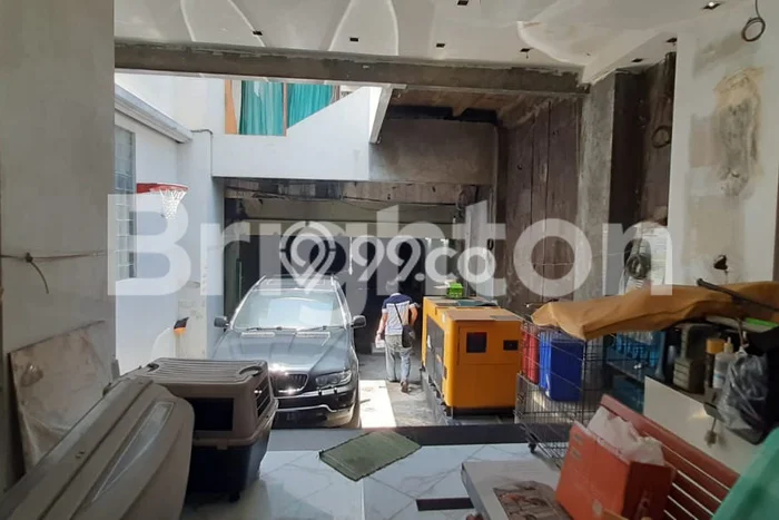 For Sale! Premium House LT 235m2 Desain Elegan di Mataram For Sale! Premium House LT 235m2 Desain Elegan di Mataram