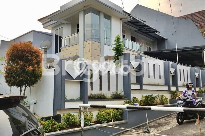 Dijual Rumah Mewah Exclusive di Banyumanik, Semarang Dijual Rumah Mewah Exclusive di Banyumanik, Semarang