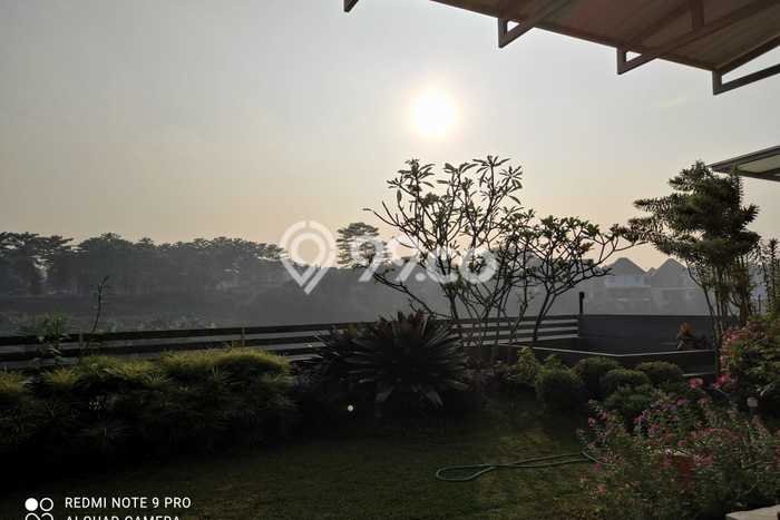Rumah Luxury Modern Tanpa Renovasi di Kota Baru Parahyangan Bandung Rumah Luxury Modern Tanpa Renovasi di Kota Baru Parahyangan Bandung
