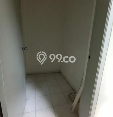 Rumah Asri di Tanjung Duren, 3 KM, Lingkungan Strategis, Luas 102m² LB 105m² Rumah Asri di Tanjung Duren, 3 KM, Lingkungan Strategis, Luas 102m² LB 105m²