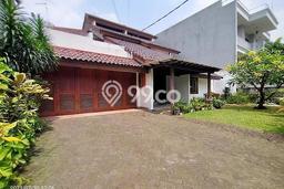 Rumah di Kebayoran Baru, Jakarta Selatan, Luas 368m2m² LB 366m2m² Rumah di Kebayoran Baru, Jakarta Selatan, Luas 368m2m² LB 366m2m²