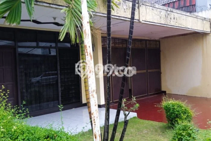 Dijual Rumah Premium dengan Fasilitas Sekitar Lengkap di Gubeng, Surabaya Dijual Rumah Premium dengan Fasilitas Sekitar Lengkap di Gubeng, Surabaya