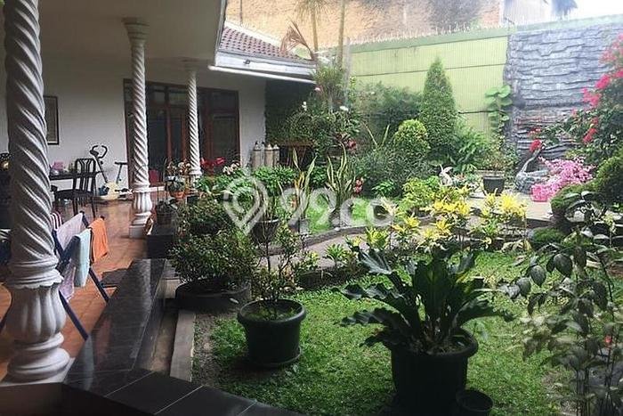 Ready to Use! Premium House LT 605m2 Desain Elegan di Soekarno Hatta Ready to Use! Premium House LT 605m2 Desain Elegan di Soekarno Hatta