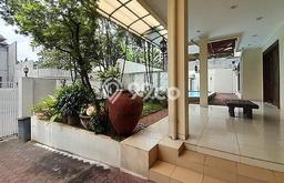 Sewa Rumah Nyaman di Kemang LT 700m2 / LB 750m2 Siap Huni Sewa Rumah Nyaman di Kemang LT 700m2 / LB 750m2 Siap Huni