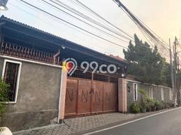 Dijual Rumah Luas Elegan Dengan View Eksklusif di Kalibata, Jakarta Selatan Dijual Rumah Luas Elegan Dengan View Eksklusif di Kalibata, Jakarta Selatan