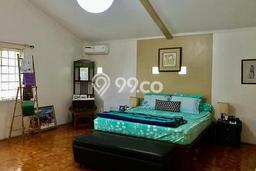 Rumah Nyaman 3 KT Luas Tanah 144m² di Bintaro, Tangerang Selatan Rumah Nyaman 3 KT Luas Tanah 144m² di Bintaro, Tangerang Selatan