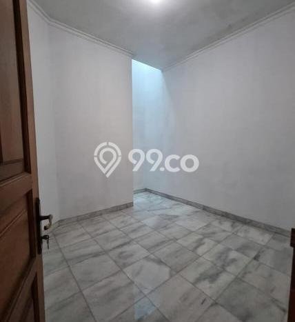 For Sale! Luxury House LT 199m2 Desain Elegan di Pondok Indah For Sale! Luxury House LT 199m2 Desain Elegan di Pondok Indah