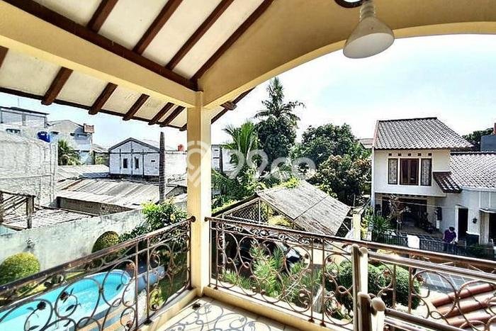 Rumah Mewah LB 200m2 Siap Pakai Desain Elegan di Bintaro, Jakarta Selatan Rumah Mewah LB 200m2 Siap Pakai Desain Elegan di Bintaro, Jakarta Selatan