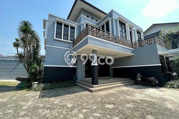 Hunian Luxury di Jakarta Selatan Strategis Kondisi Terawat Hunian Luxury di Jakarta Selatan Strategis Kondisi Terawat