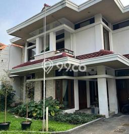 Dijual Rumah Luas Elegan Dengan View Cantik di Pejaten, Jakarta Selatan Dijual Rumah Luas Elegan Dengan View Cantik di Pejaten, Jakarta Selatan