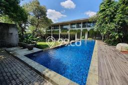 For Sale! Luxury House LT 1592m2 Desain Modern di Pejaten For Sale! Luxury House LT 1592m2 Desain Modern di Pejaten